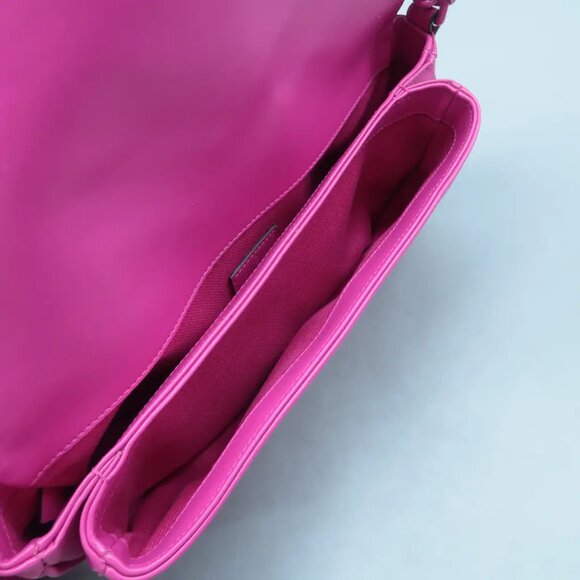 100% Authentic GUCCI GG Marmont Fuchsia Leather Shoulder Bag 1595-101324 - Picture 10 of 12